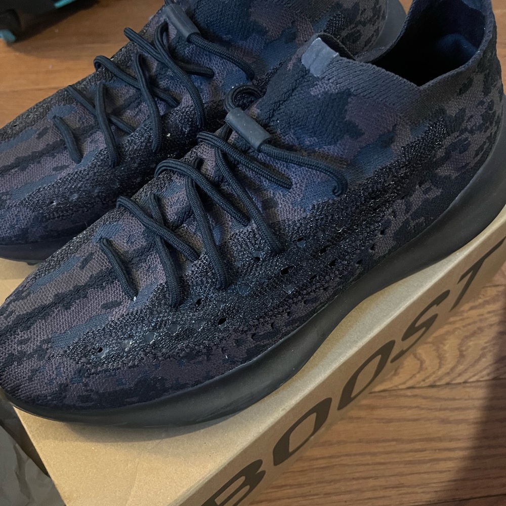 Mens Yeezy Boost 380